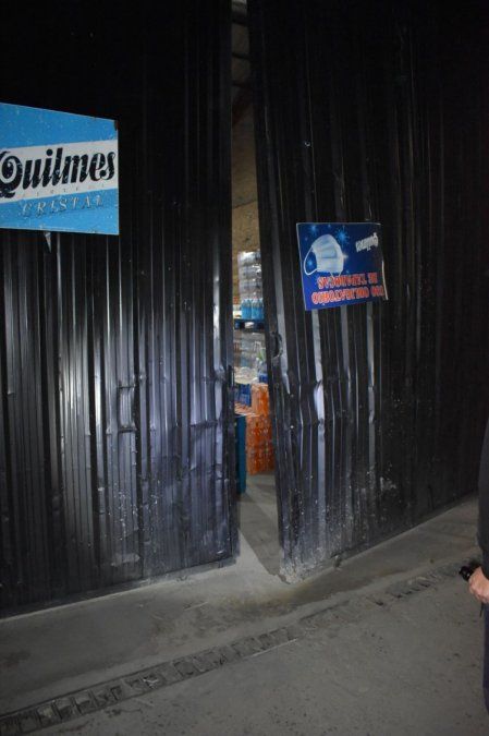 Intento de robo en un depósito de bebidas: se activó la alarma y lo detuvieron