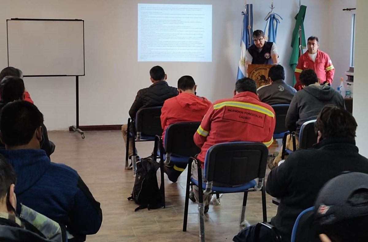 Habilitan concurso para cubrir ascensos en el Servicio Provincial de Manejo del Fuego (Gobierno del Chubut)