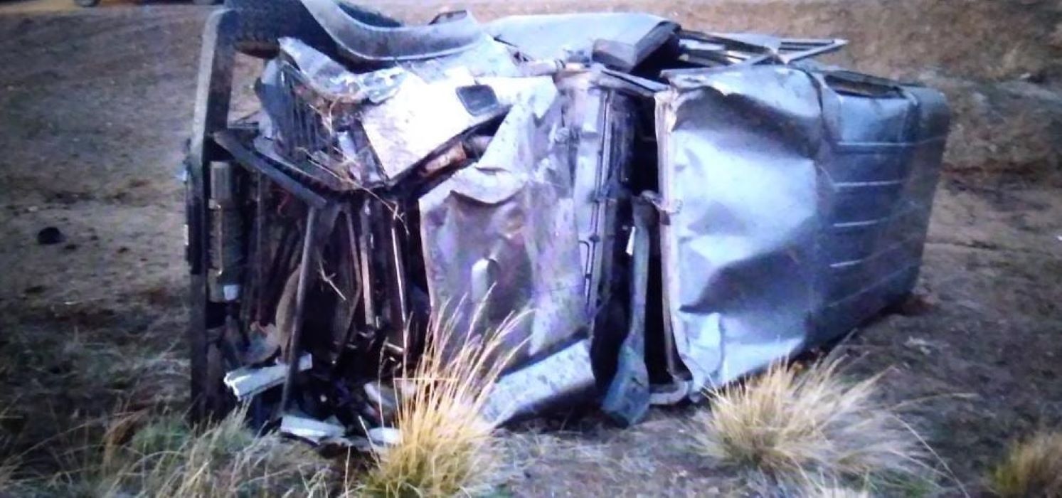 Volcó una camioneta sobre ruta 40 y hay dos lesionados