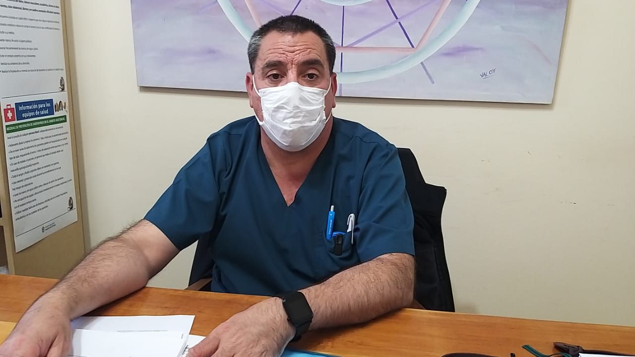 El director del Hospital de Esquel, Sergio Cardozo, habló del estado de salud de la nena que cayó al agua en Lago Puelo.