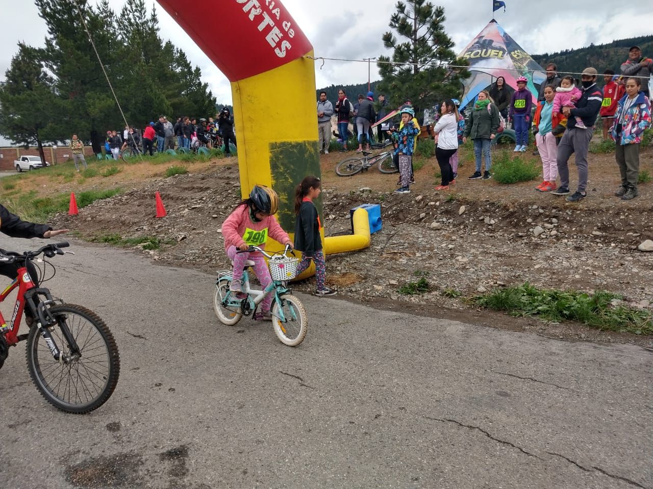 El primer Mini Duatlón para niños y jóvenes fue una fiesta (Prensa Secretaría de Deportes)