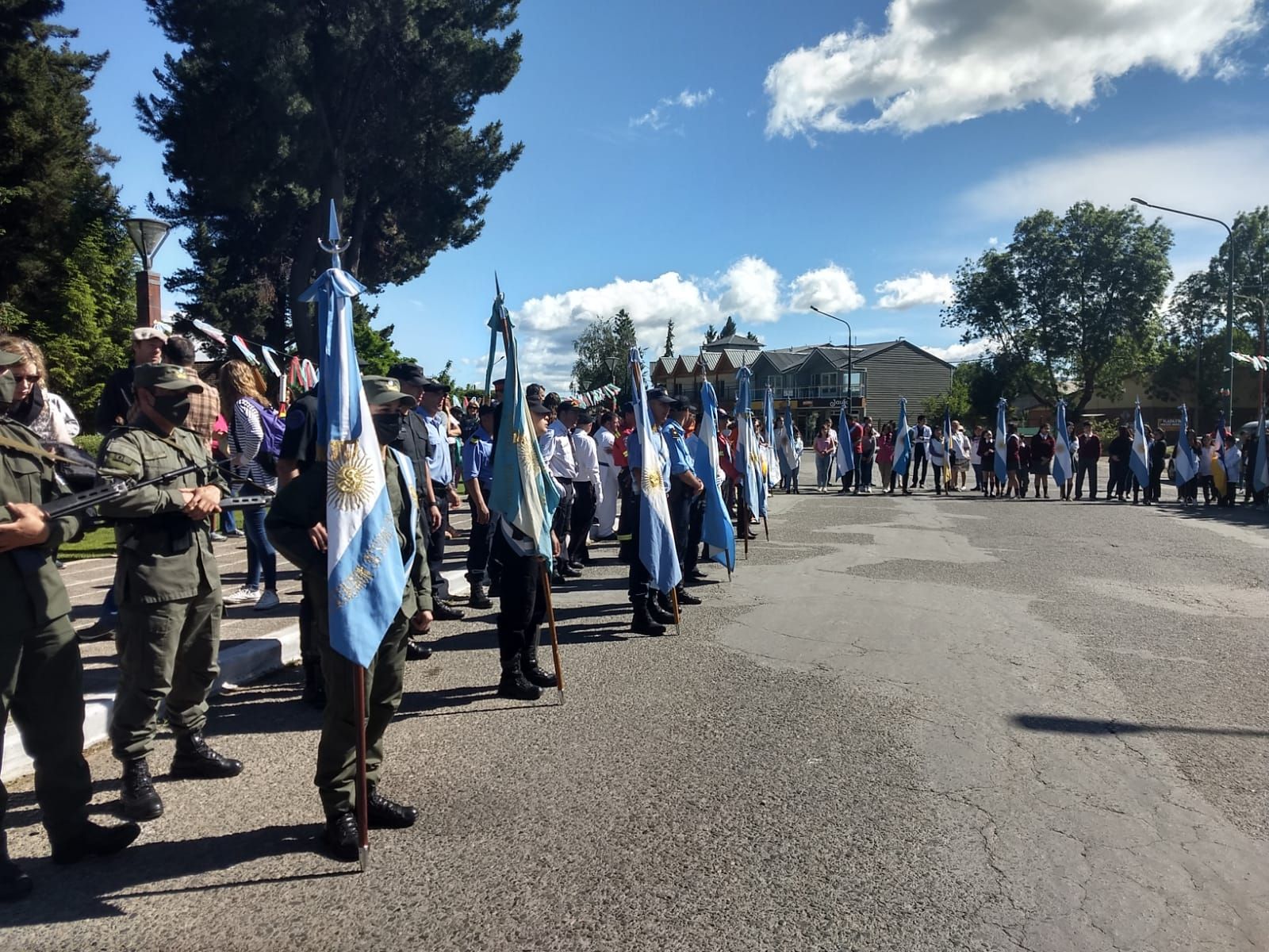 Trevelin disfrutó nuevamente de su desfile
