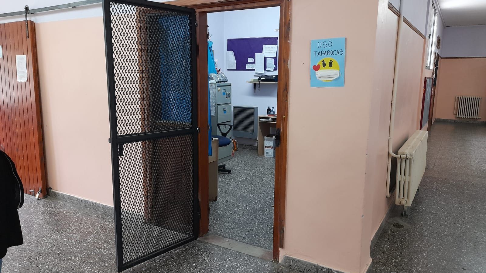 Robo y destrozos en la Escuelas 205 y el Instituto 809