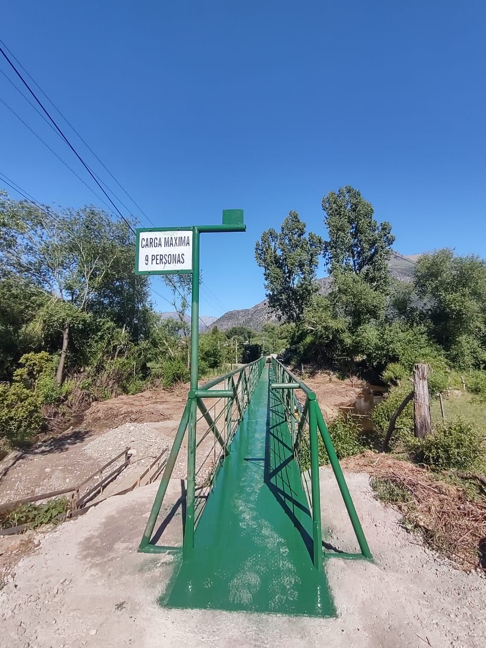 Vialidad Provincial reconstruyó pasarelas en El Maitén y El Hoyo