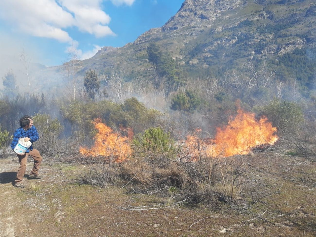 Aumenta el peligro de incendios en la región y piden precaución