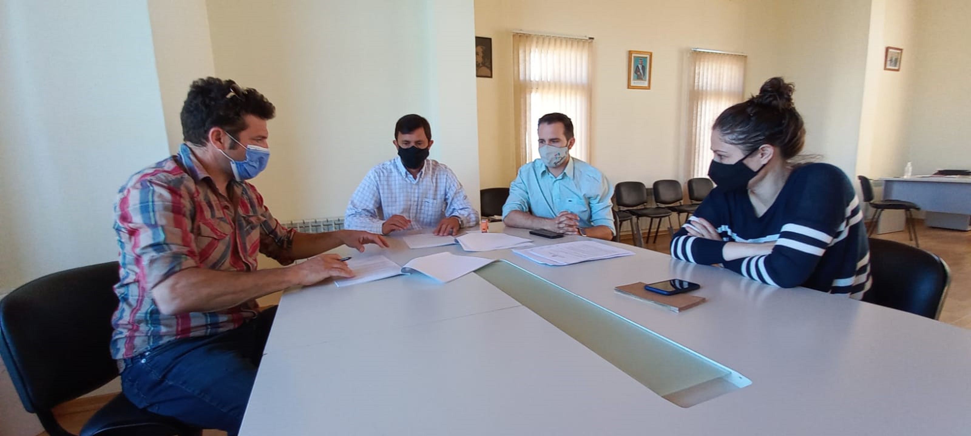 El Municipio de Trevelin administrará dos de las portadas del Parque Los Alerces