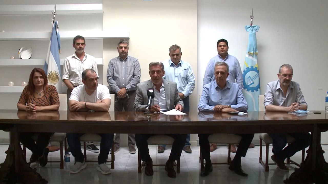 Arcioni envió la derogación de la zonificación y en enero convoca al plebiscito