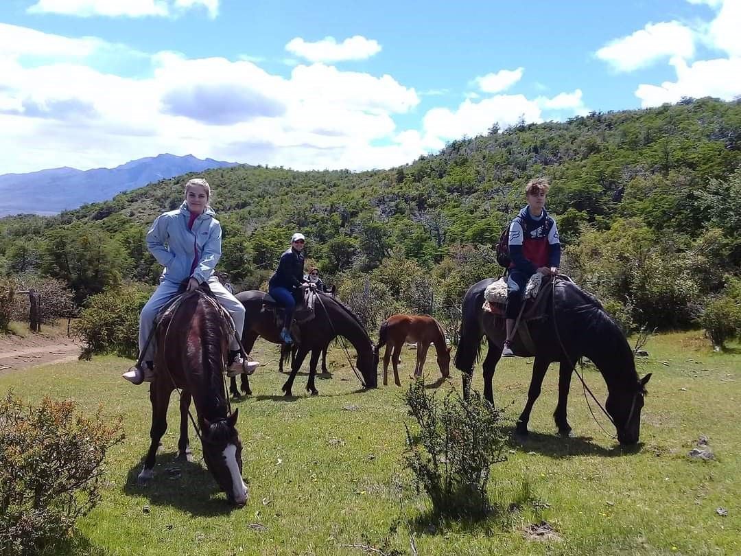 Este viernes se lanza la temporada de verano en Sierra Colorada (Cabalgatas Pein Mawiza)