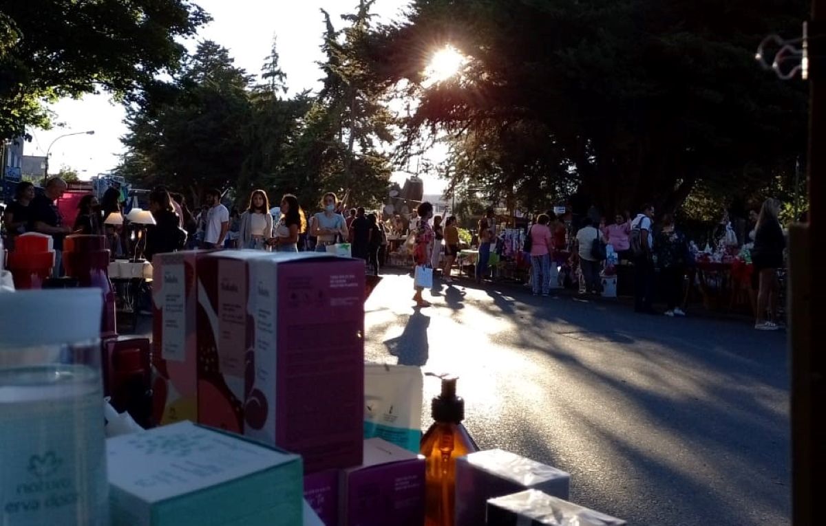 Este viernes hay feria nocturna de Emprendedores en Esquel