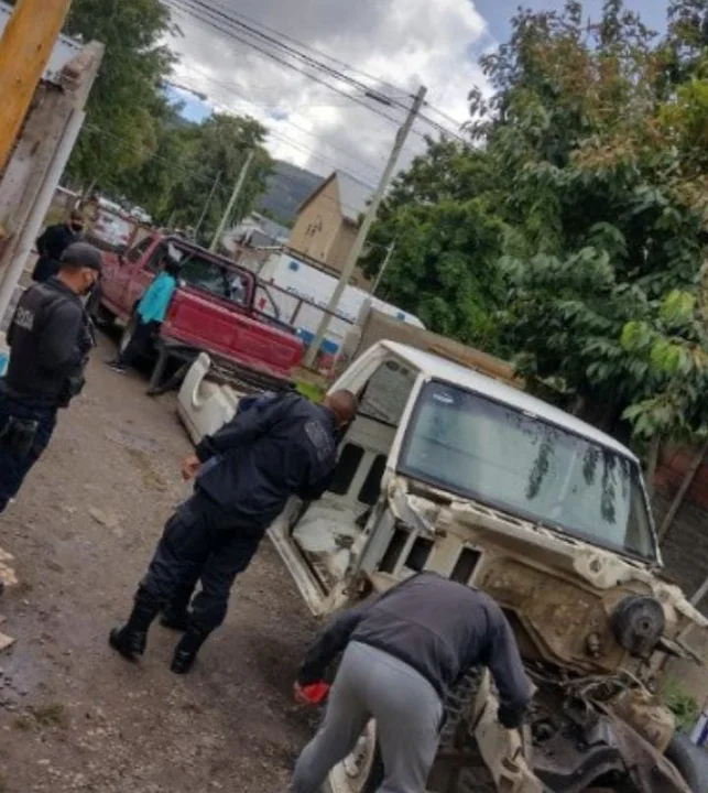 Encontraron una pick up desarmada tras una denuncia por estafa