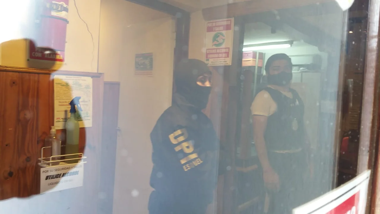 Allanaron las oficinas de OSECAC en Esquel por una denuncia de abuso sexual