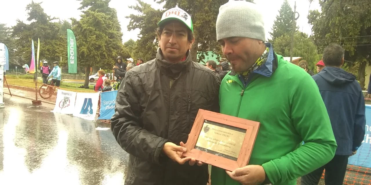 Bajo la lluvia, largó la tercera edición de la Esquel 360° Bike Fest