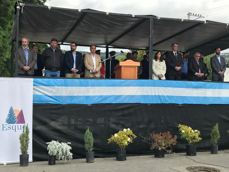 Aniversario de Esquel: Ongarato pidió por un nuevo hospital y el inicio de clases