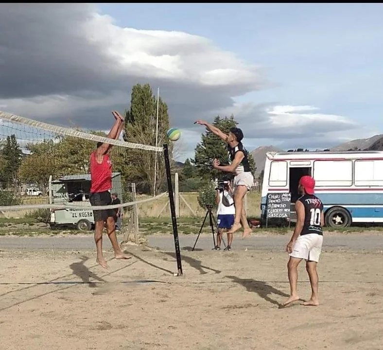 Se jugó el 1° Torneo de Beach Voley en Esquel