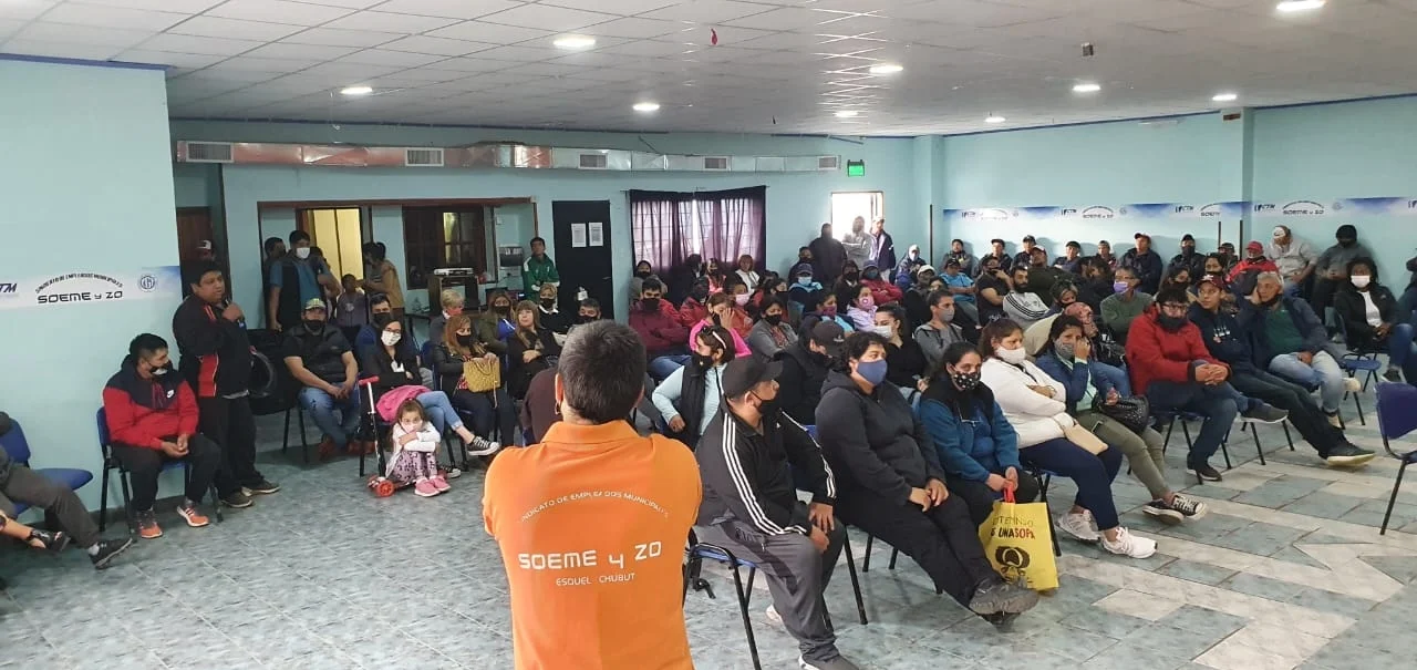 Trabajadores municipales de Esquel llevan su contrapropuesta al Ejecutivo