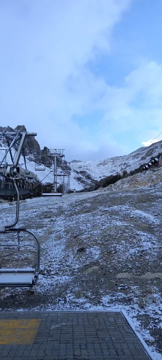 La Hoya amaneció con nieve y anticipa una buena temporada 