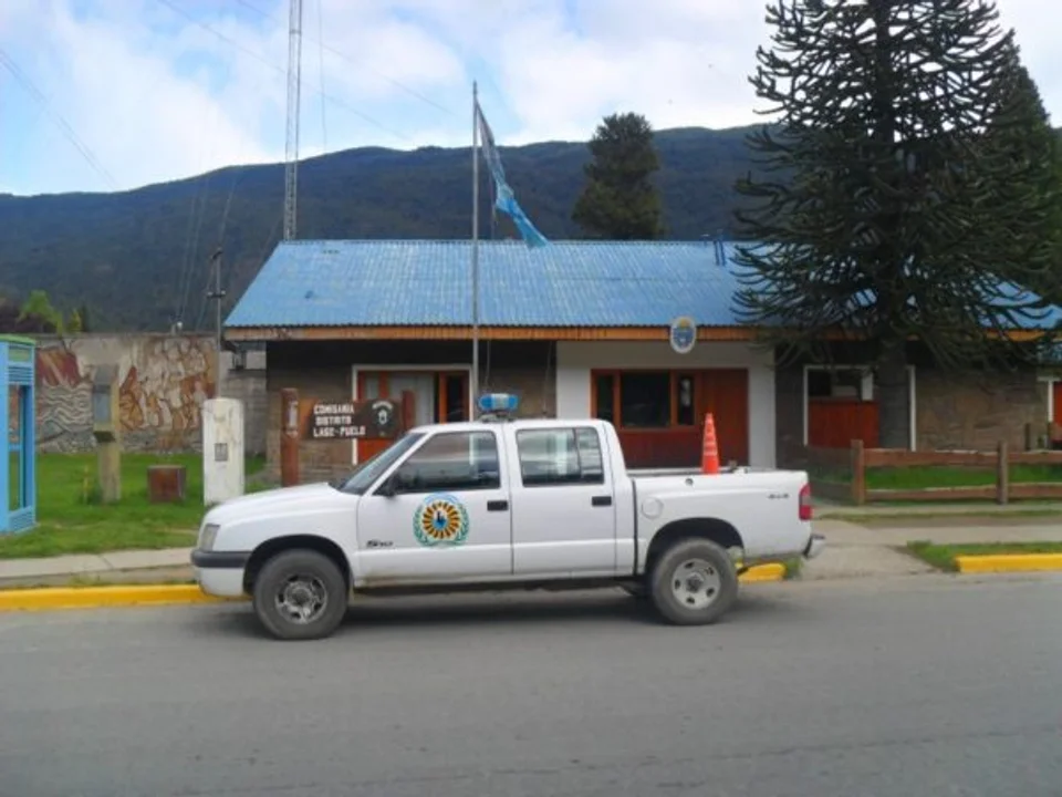 Robo a mano armada en Lago Puelo: Maniataron a un comerciante y se llevaron dinero