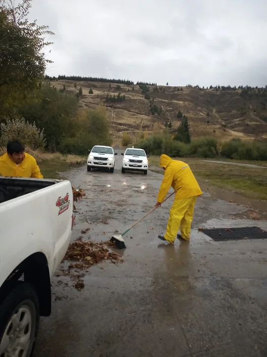 El Municipio realiza tareas de mantenimiento y asiste a vecinos afectados por las lluvias