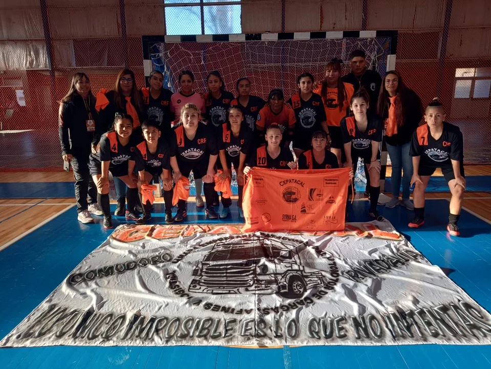 Comenzó la fiesta del futsal femenino en Esquel