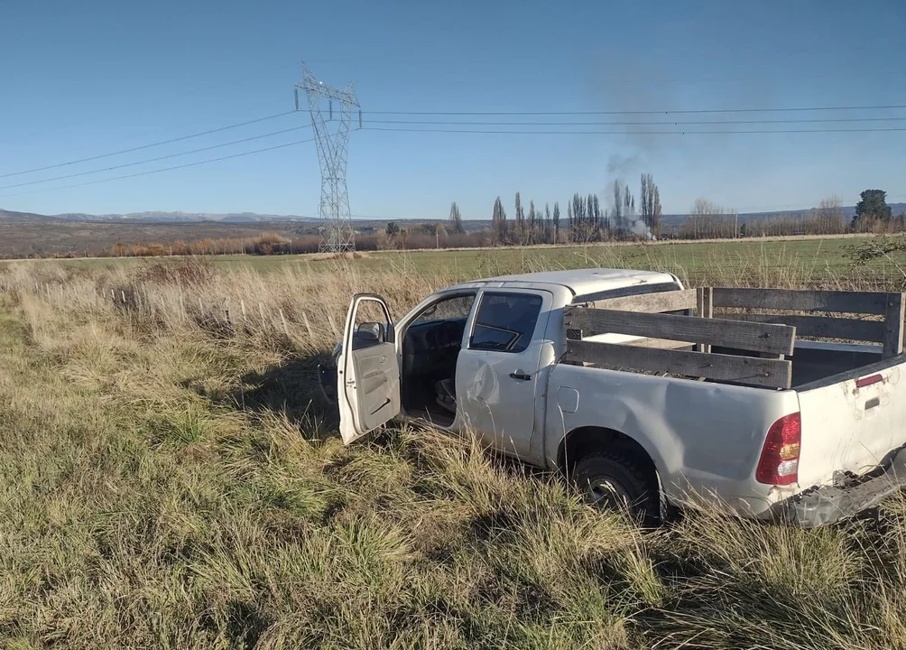 Ruta 259: Camioneta despistó en una curva a pocos metros del puesto policial