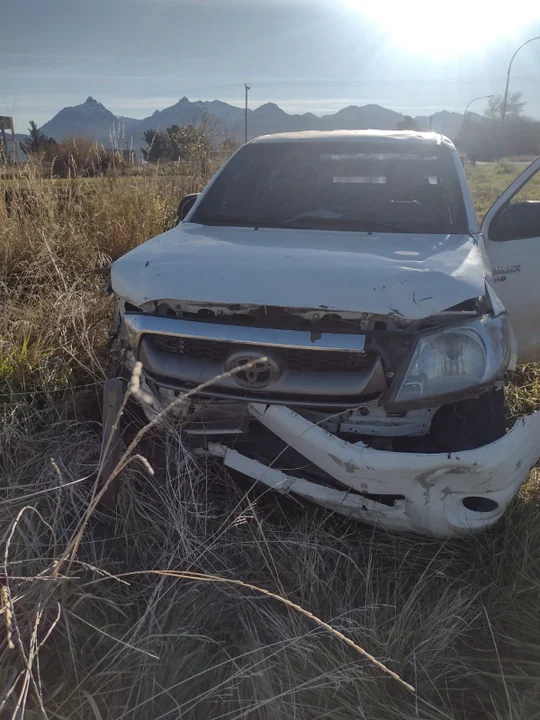 Ruta 259: Camioneta despistó en una curva a pocos metros del puesto policial