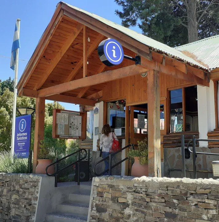 Los turistas podrán gestionar el libre estacionamiento en la Oficina de Informes