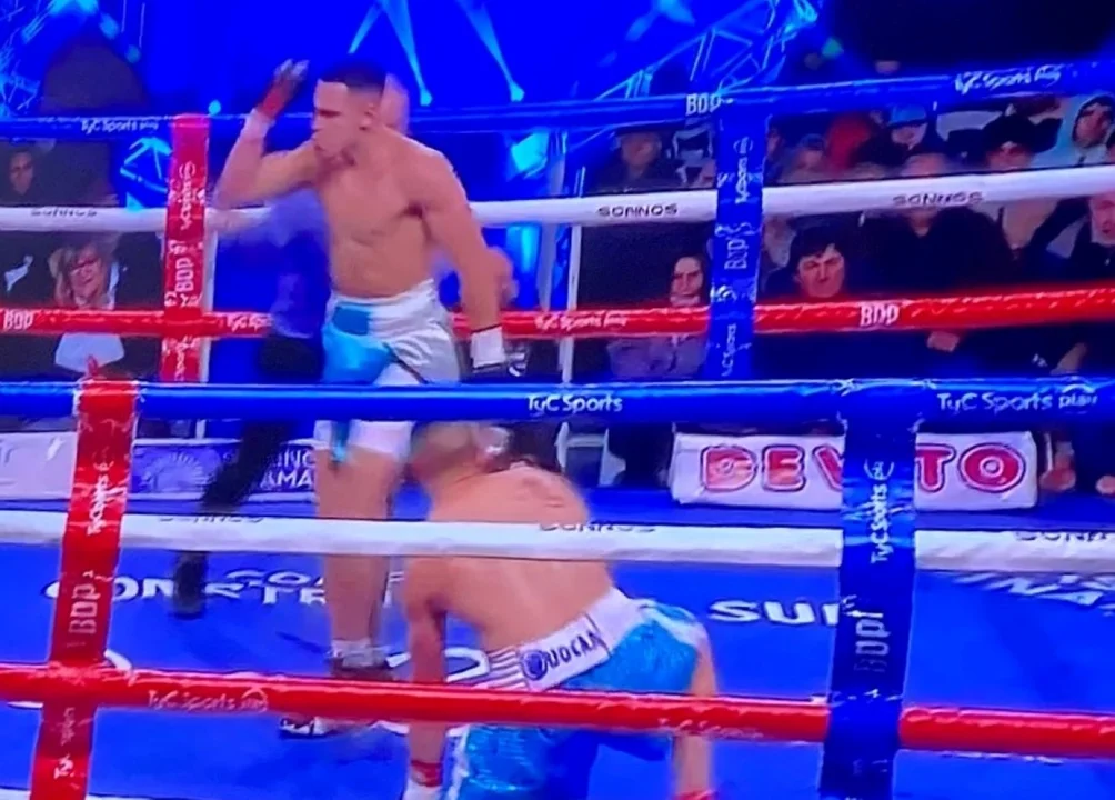José Vargas perdió en el tercer round y no pudo quedarse con el título