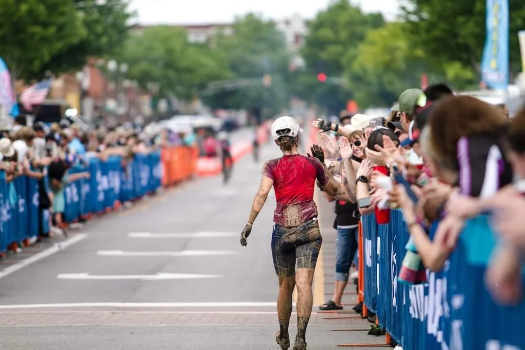 La esquelense Gómez Villafañe ganó las 200 millas del Unbound Gravel