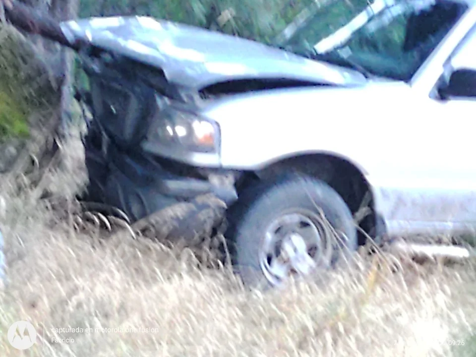 Una camioneta despistó camino a Aldea Escolar pero no hallaron a sus ocupantes