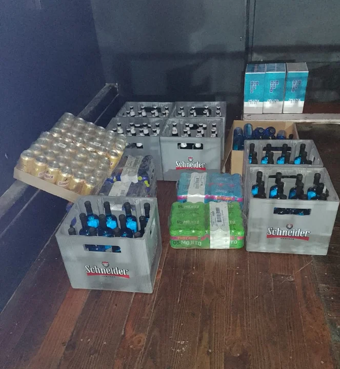 Secuestraron gran cantidad de bebidas vencidas en un local bailable