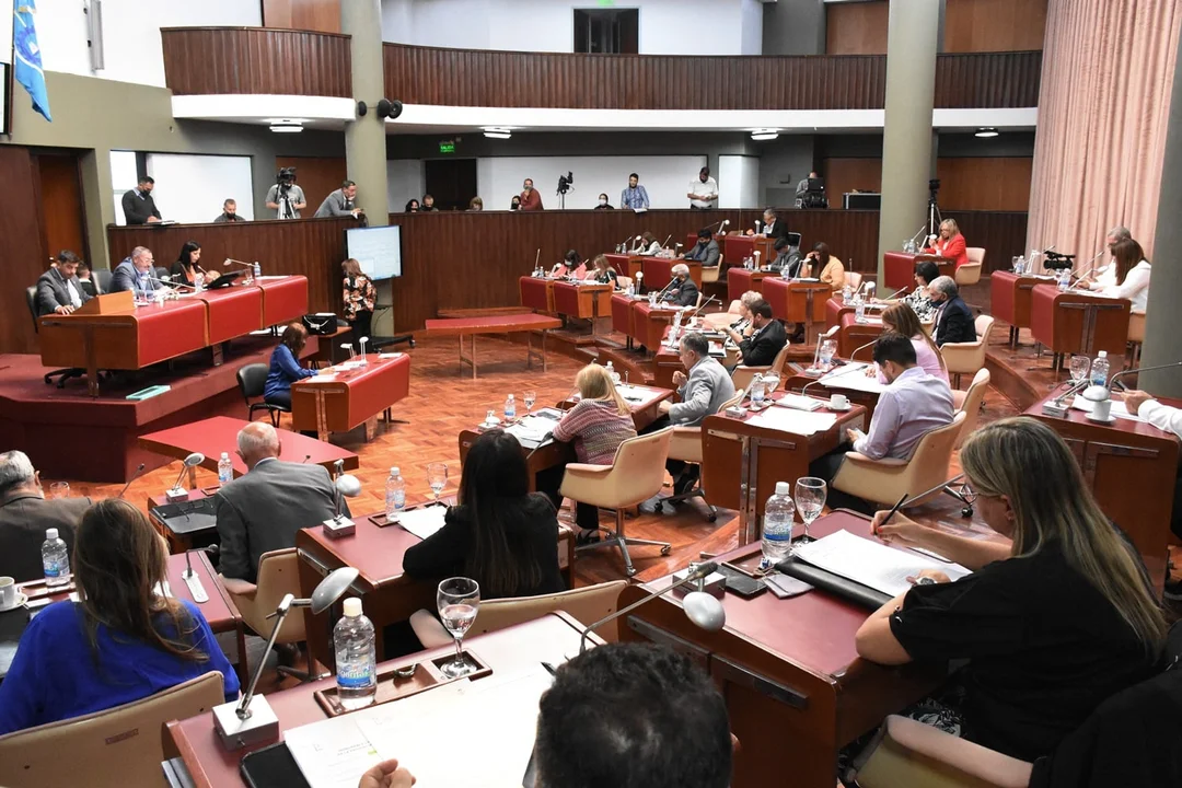 Diputados quieren interpelar a Perata y hay rumores de renuncia