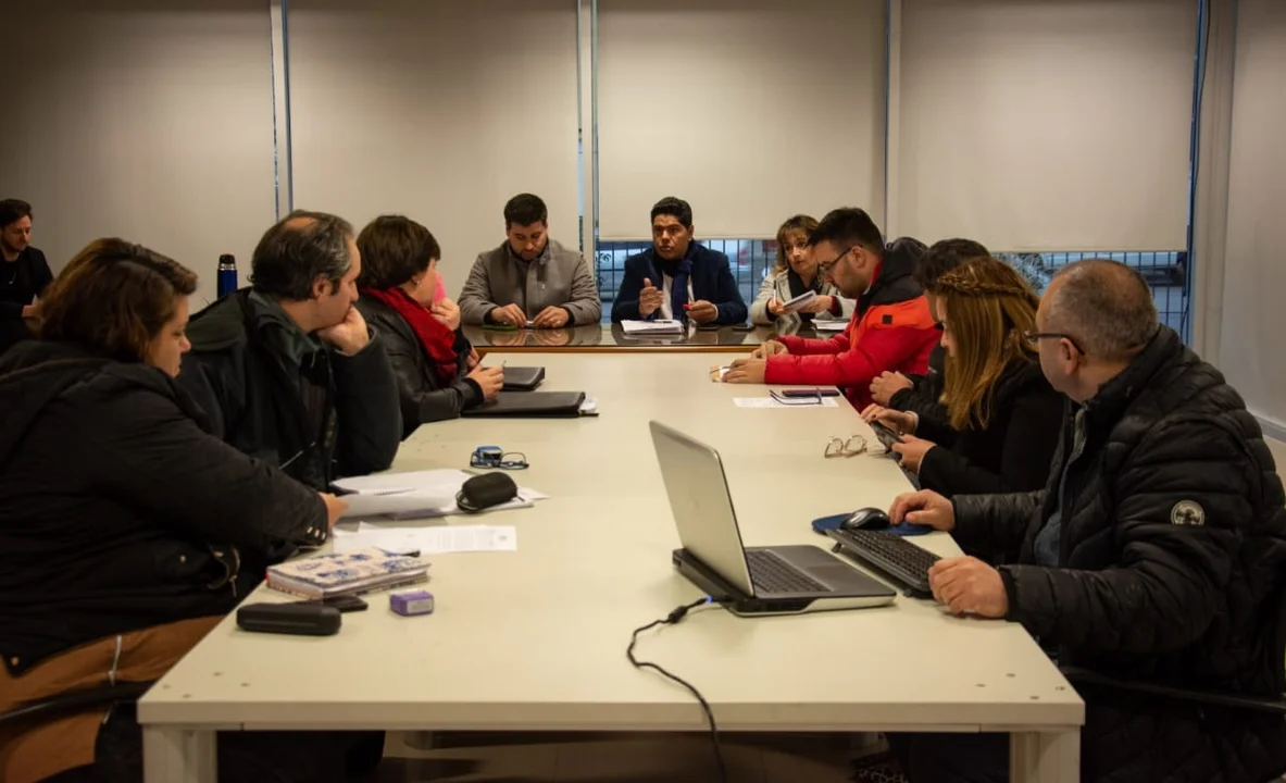 Educación: Gremios aceptaron el 5% de aumento en julio y siguen negociando