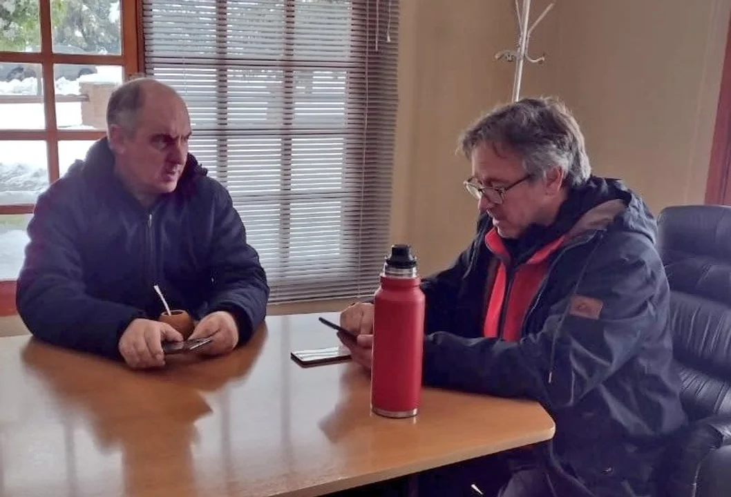 El ministro Castro recorre la Comarca para actuar en la emergencia climática