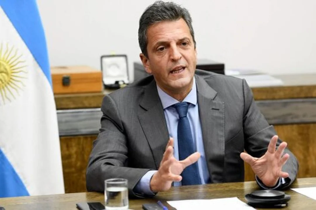 Sergio Massa asume en Economía y anuncia las primeras medidas