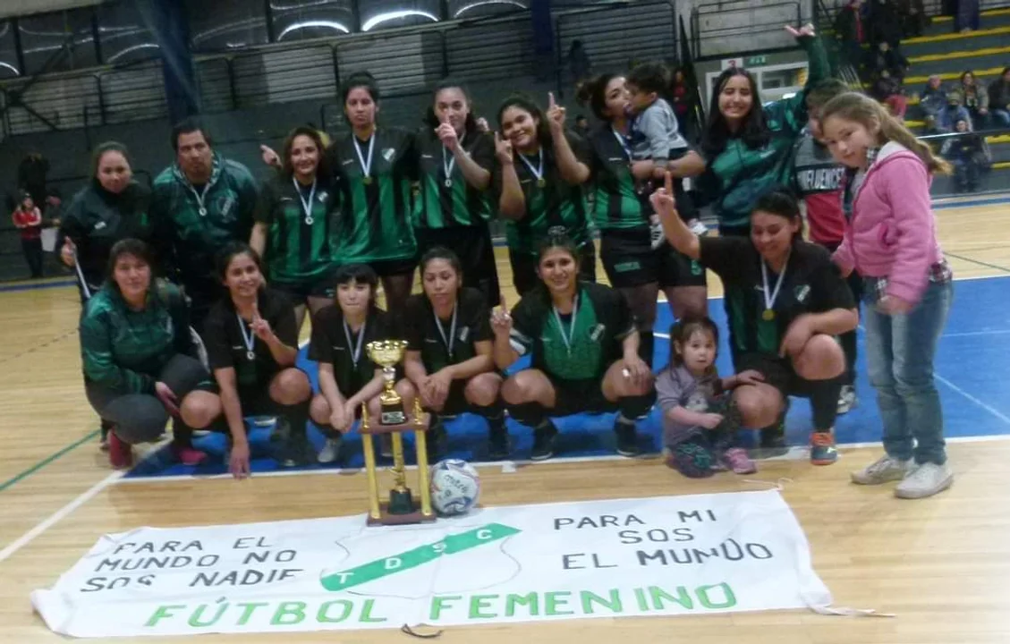 Futsal AFA: Deportivo Tecka juega el Torneo Regional Femenino