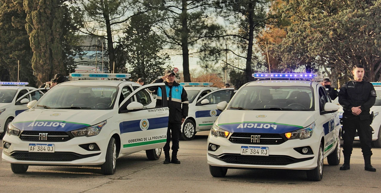 Entregaron 15 vehículos nuevos a la Policía del Chubut