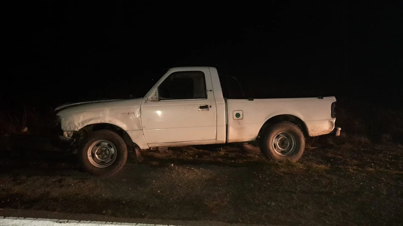 Manejaba ebrio y chocó contra un guardarraíl en la ruta 40