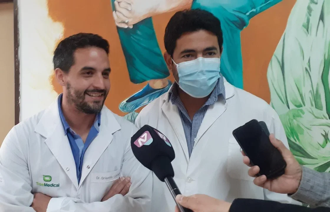 Los neurocirujanos Pablo Galván y Luciano Grisotto. (Foto: ADNSUR)