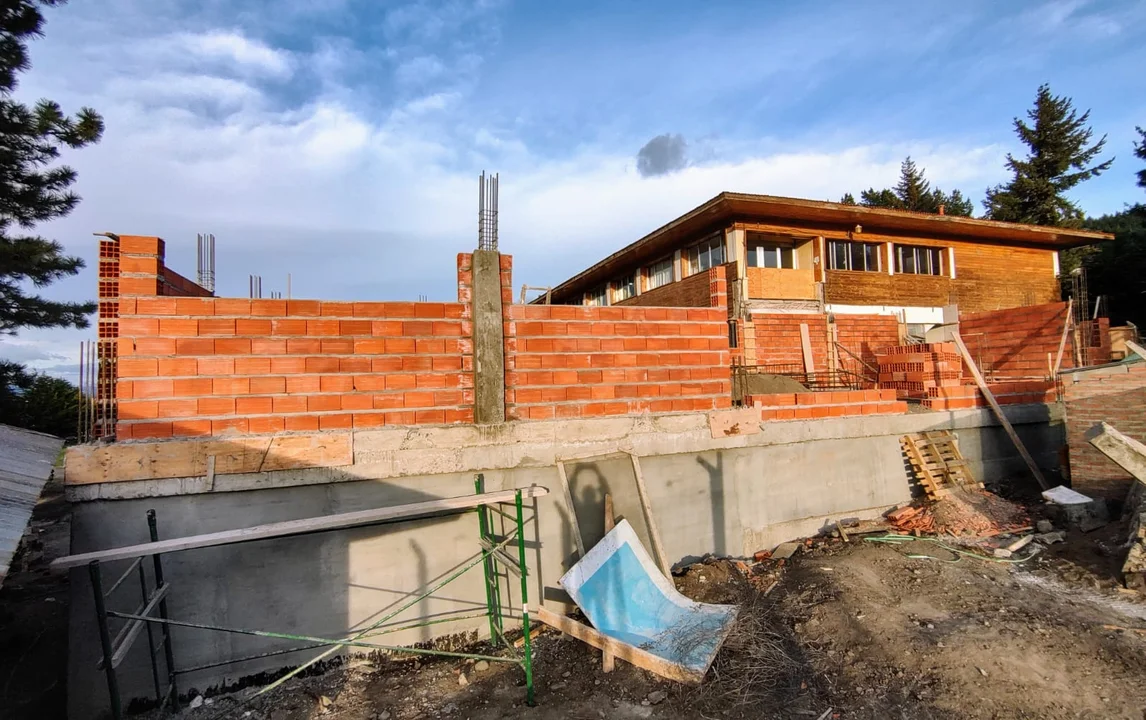 Avanza la obra de ampliación de la Escuela N° 767 de Esquel