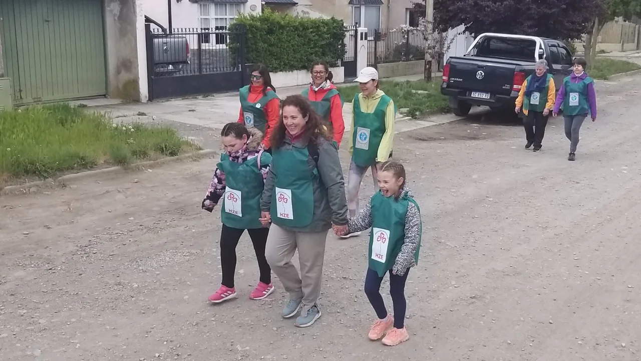 Gran participación en la Caminata Solidaria a beneficio de la Cooperadora del Hospital