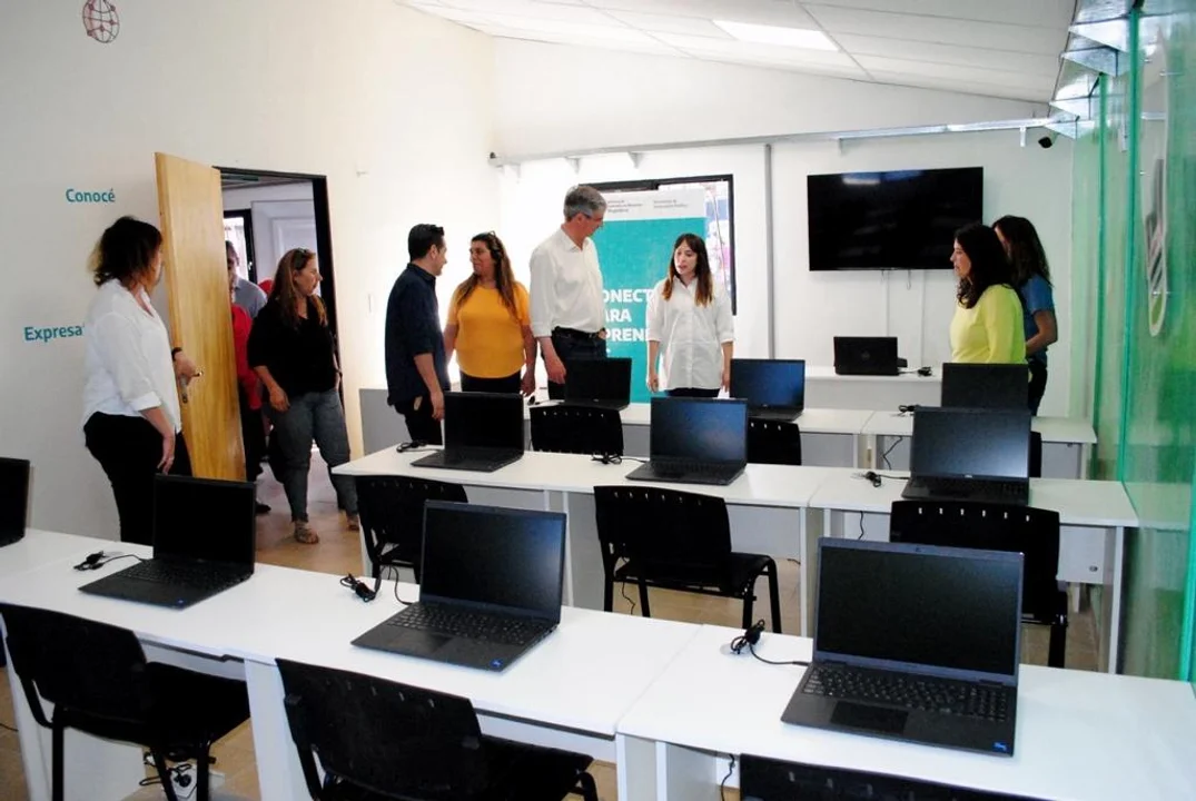 Esquel puso en marcha su segundo Punto Digital en un acto compartido con los vecinos 