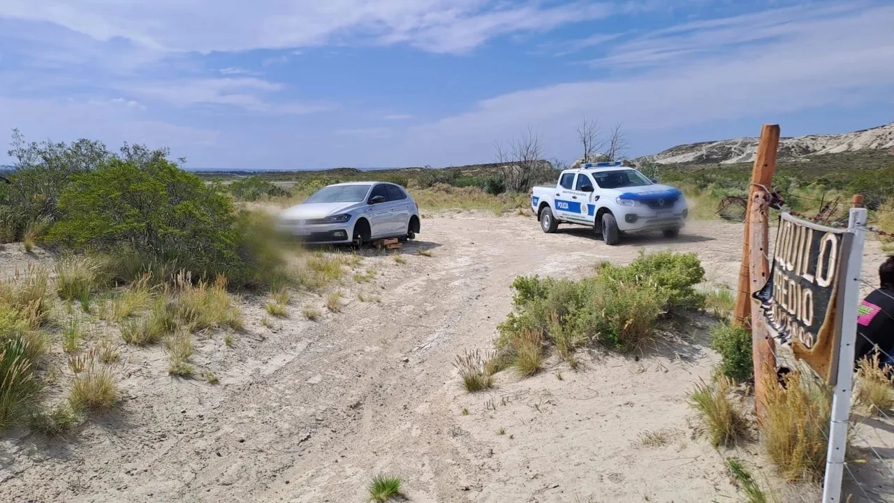 Salió a correr y cuando volvió le habían robado las cuatro cubiertas del auto