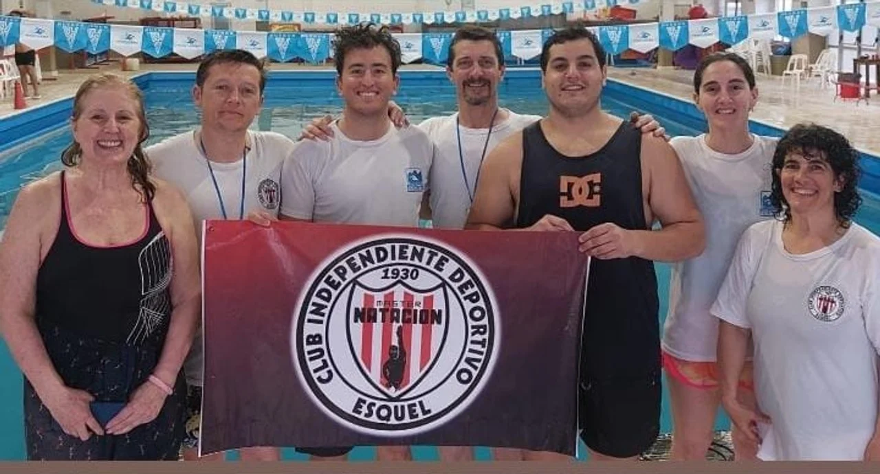 Natación: Independiente de Esquel logró el tercer puesto en torneo provincial