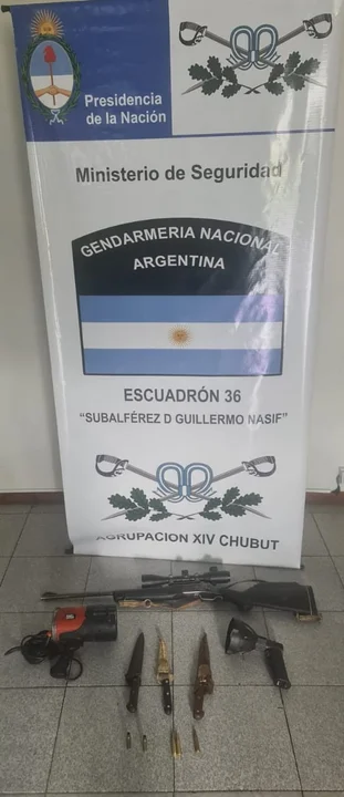 Llevaban un ejemplar de ciervo colorado faenado en el baúl del auto