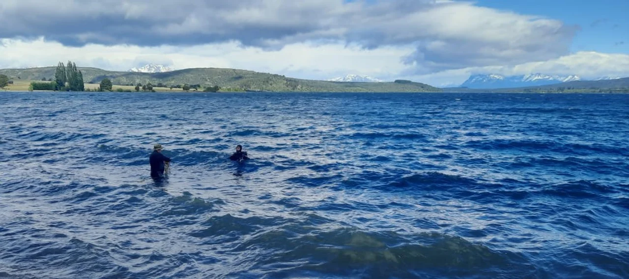 Día 4 de búsqueda en Lago Rosario: suman un robot submarino