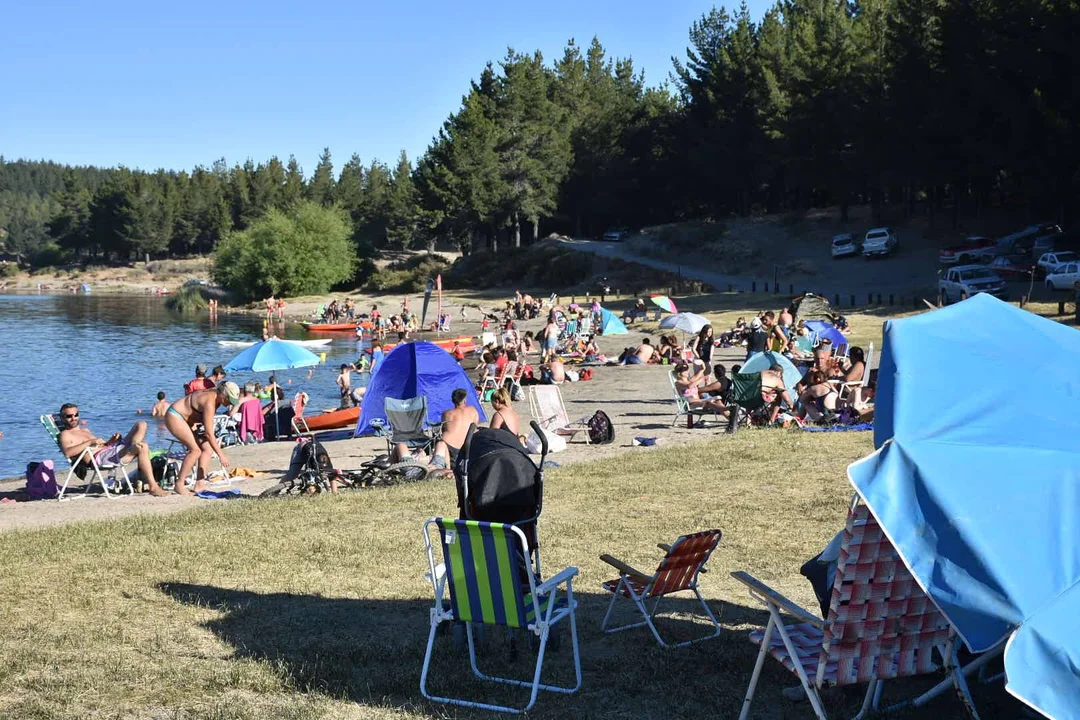 La Laguna La Zeta se pone a punto: todos los servicios para esta temporada