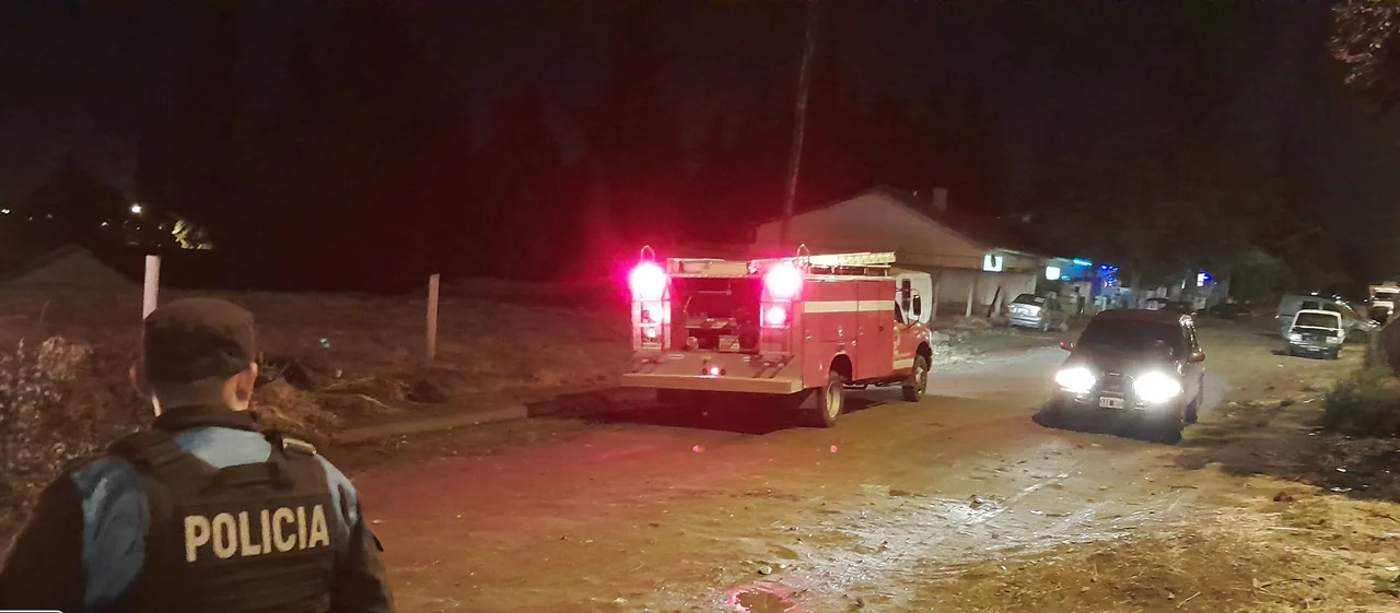 Un incendio intencional generó alarma en la medianoche del jueves