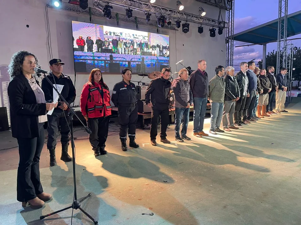 Una multitud disfrutó de los festejos del centenario de “La Trochita”