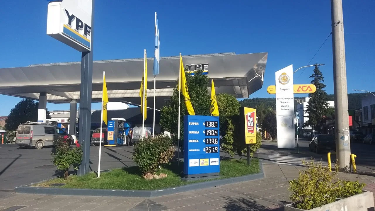 YPF aumentó los combustibles en un 4% y así quedaron los valores en Esquel