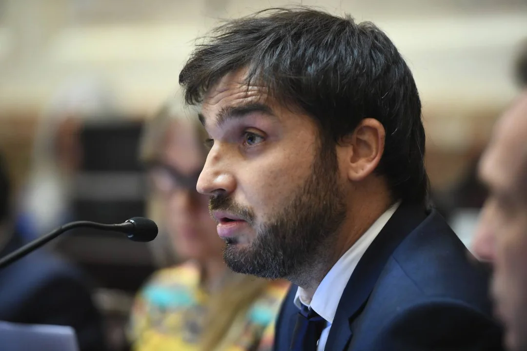 Torres contra Luque: “sos parte del gobierno responsable de la tragedia educativa en Chubut”